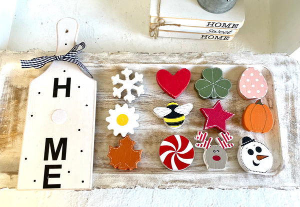 Seasonal decor cutting board, Interchangeable holiday decor