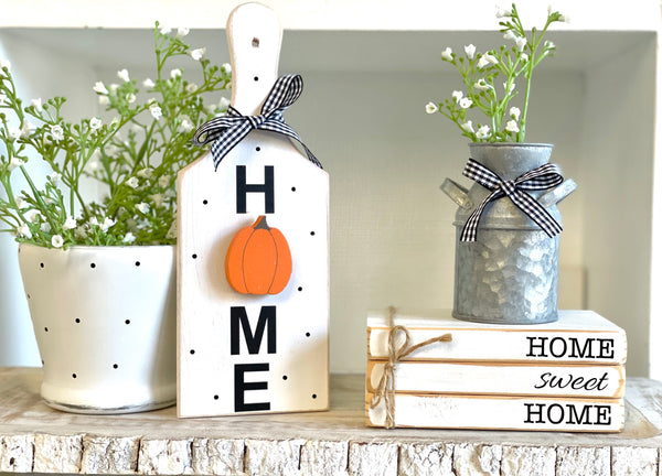 Seasonal decor cutting board, Interchangeable holiday decor
