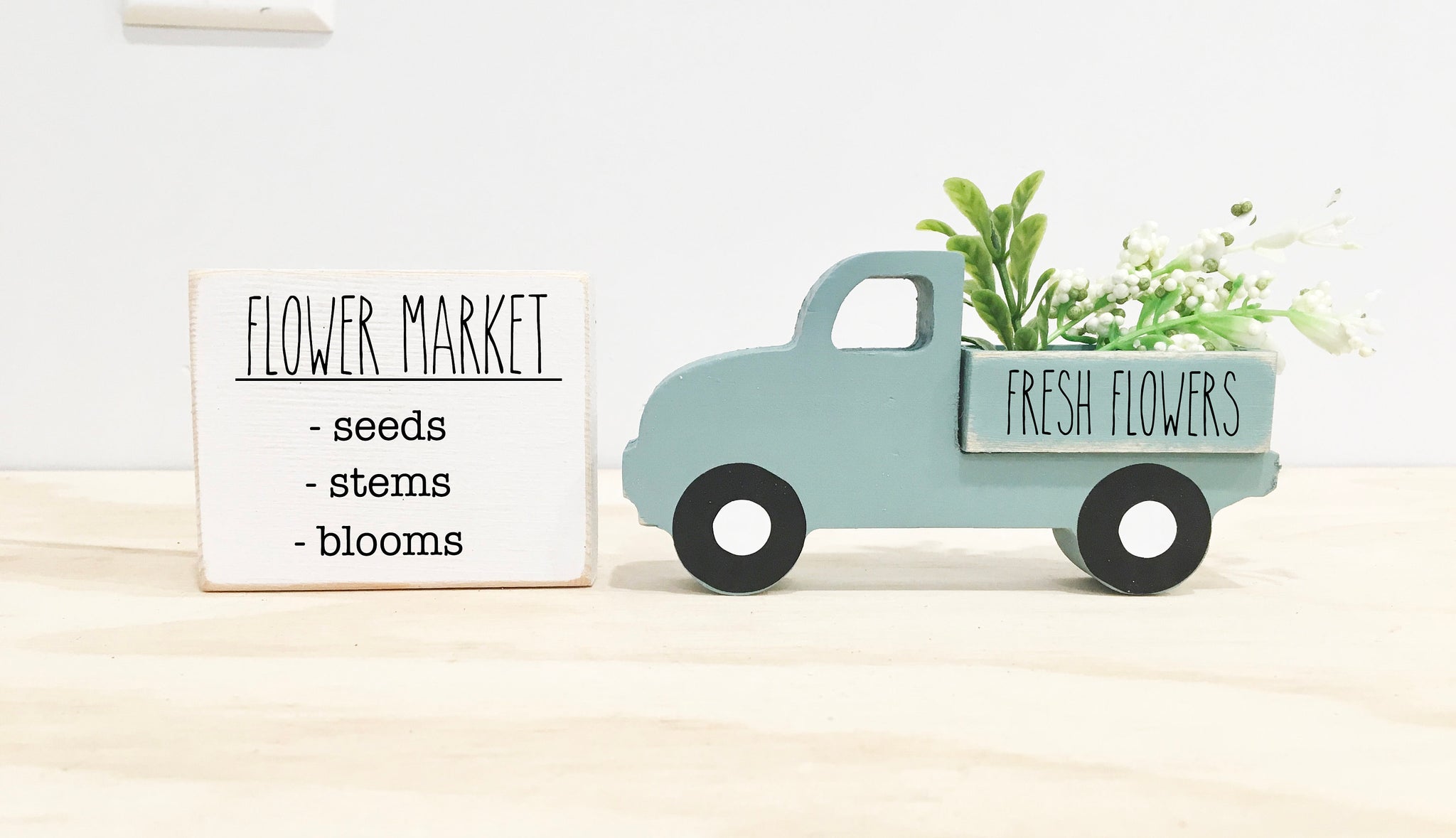 flower truck, tiered tray decor, truck and sign set, spring decor, Wooden truck, Farmhouse, Tiered tray, Old truck, flower market sign