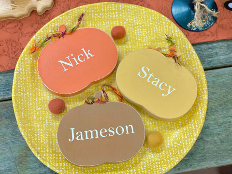 Personalized Thanksgiving place cards, Wooden pumpkins, Thanksgiving table, Seating chart, Personalized pumpkins