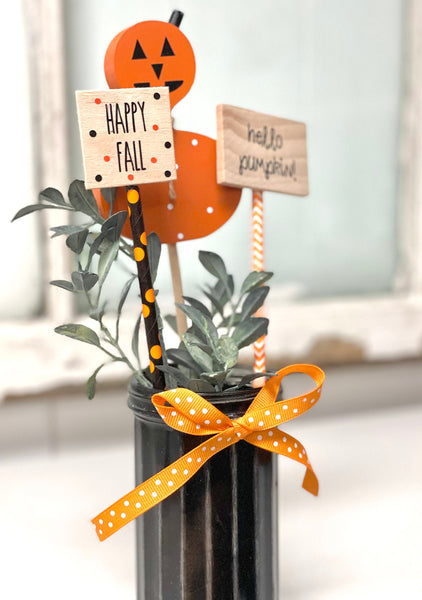 Halloween decor, Halloween vase with wooden pumpkin, Tiered tray vase, Party centerpiece, Hello pumpkin wood sign