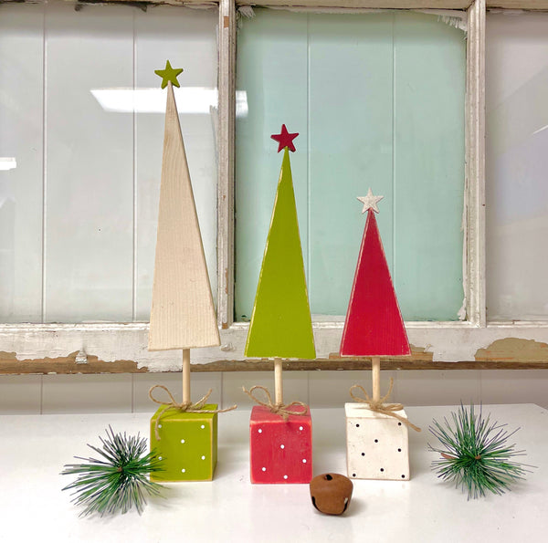 Wood Christmas trees, set of 3
