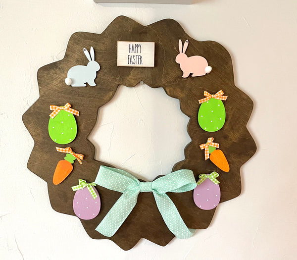 All seasons wood wreath, Holiday decor