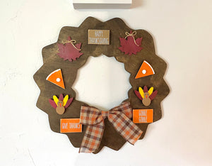 Seasonal wreath, Holiday door hanger